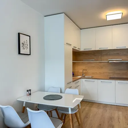 아파트 Simcity V I Center,garage,balcony & Self Check-in *